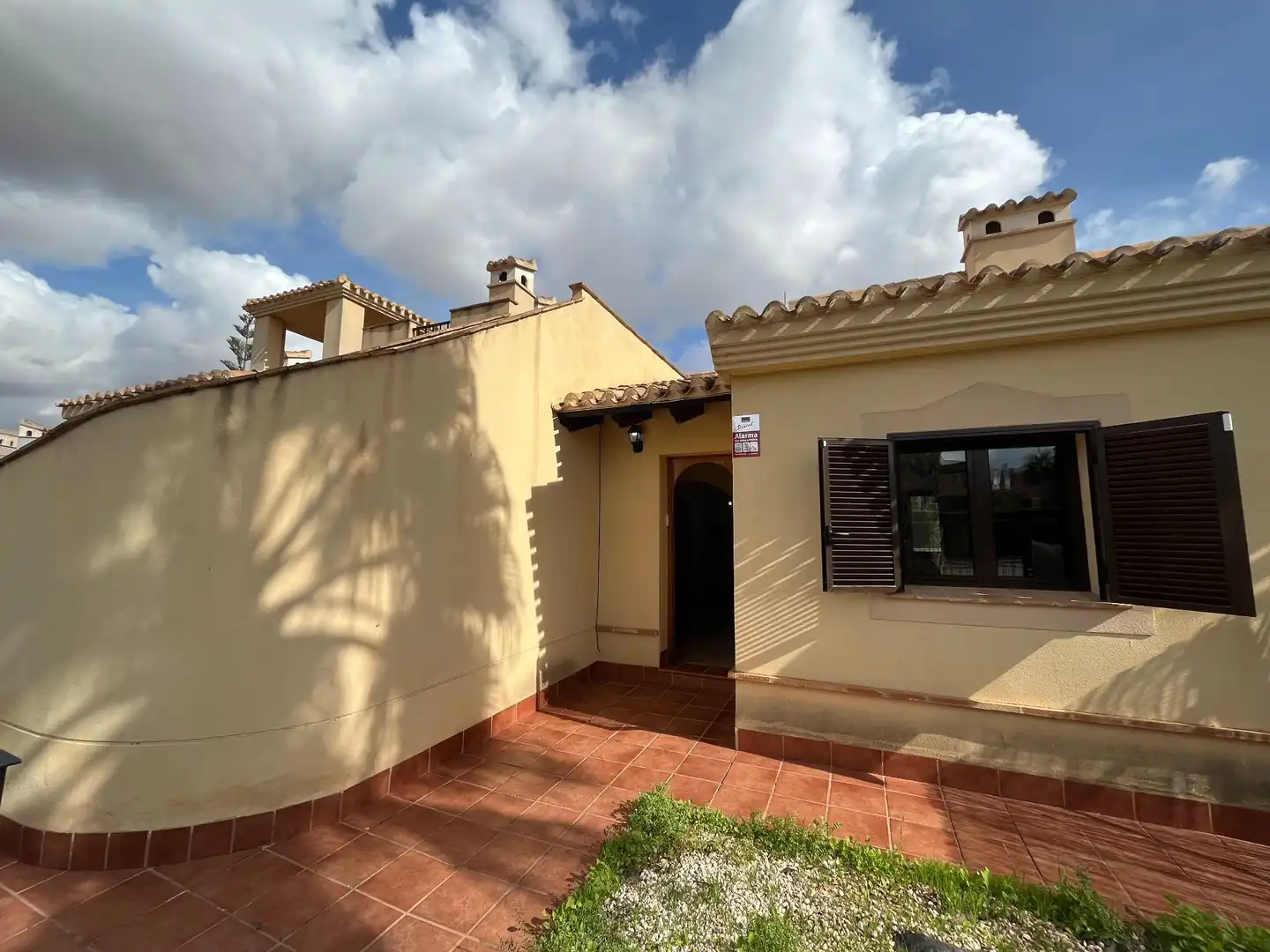 Vista exterior de Casa adosada en venda en Fuente Álamo de Murcia amb Aire condicionat, Jardí privat i Terrassa