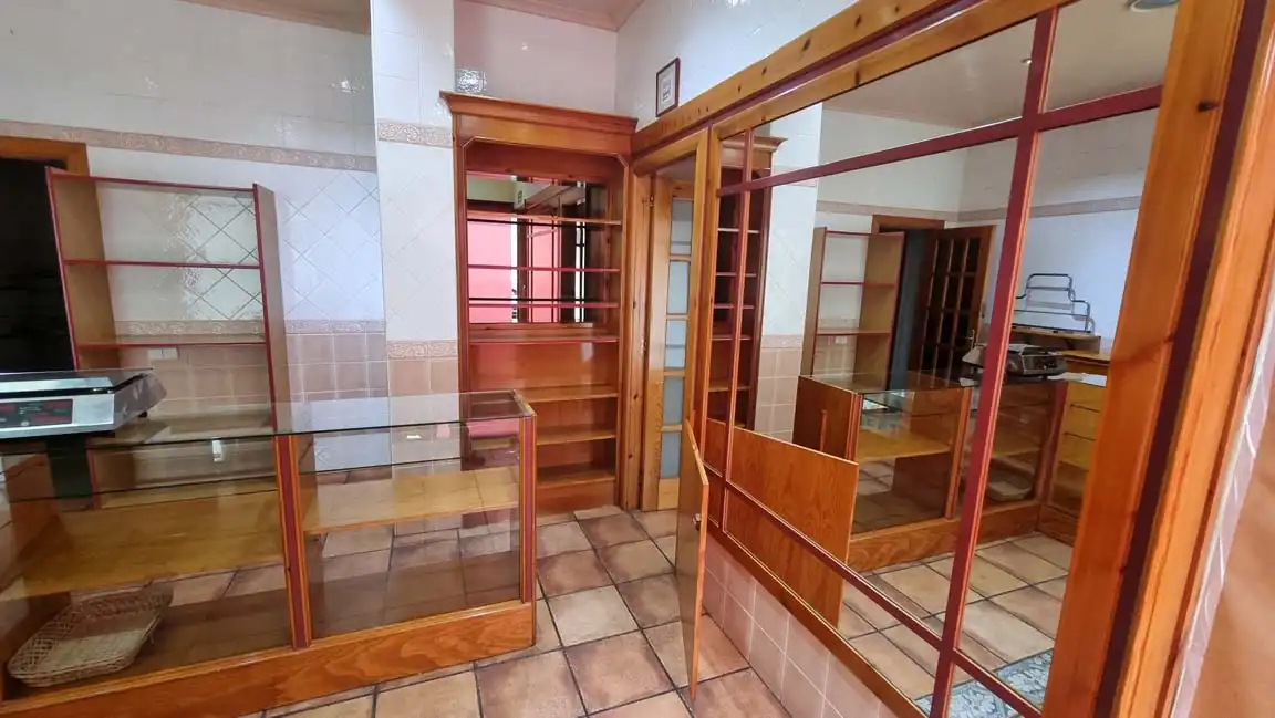 Commercial properties for rent in N/A, San Martín del Rey Aurelio
