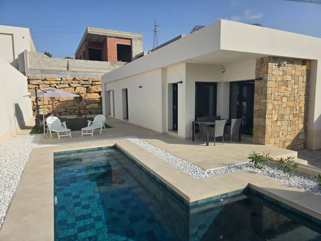 Casa-chalet en Alquiler en Calle Calle Riu de la Tapiada en Finestrat Pueblo