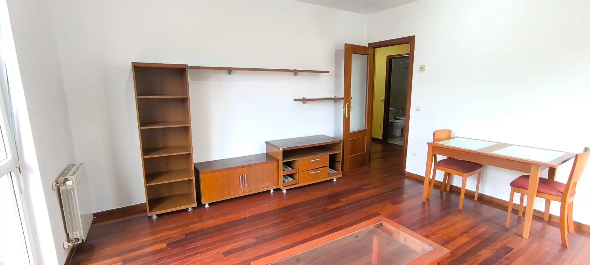 Sala d'estar de Pis en venda en Castañeda amb Calefacció i Balcó