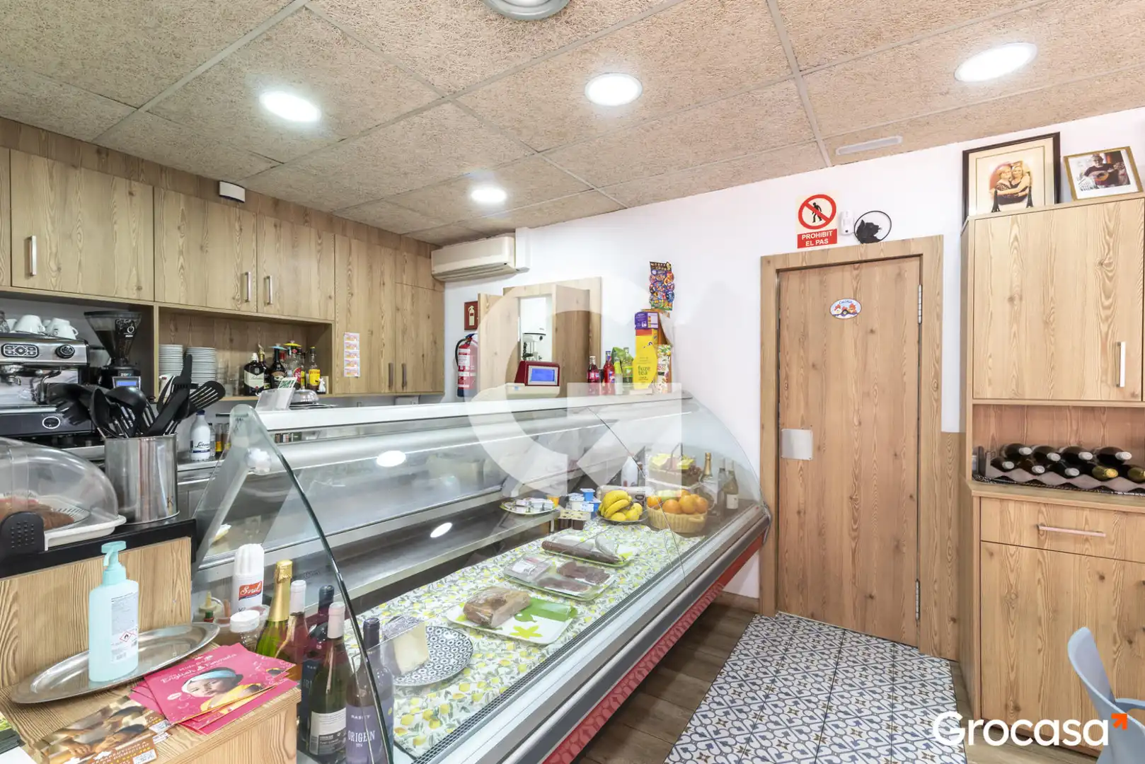 Cuina de Local en venda en Molins de Rei amb Aire condicionat i Calefacció