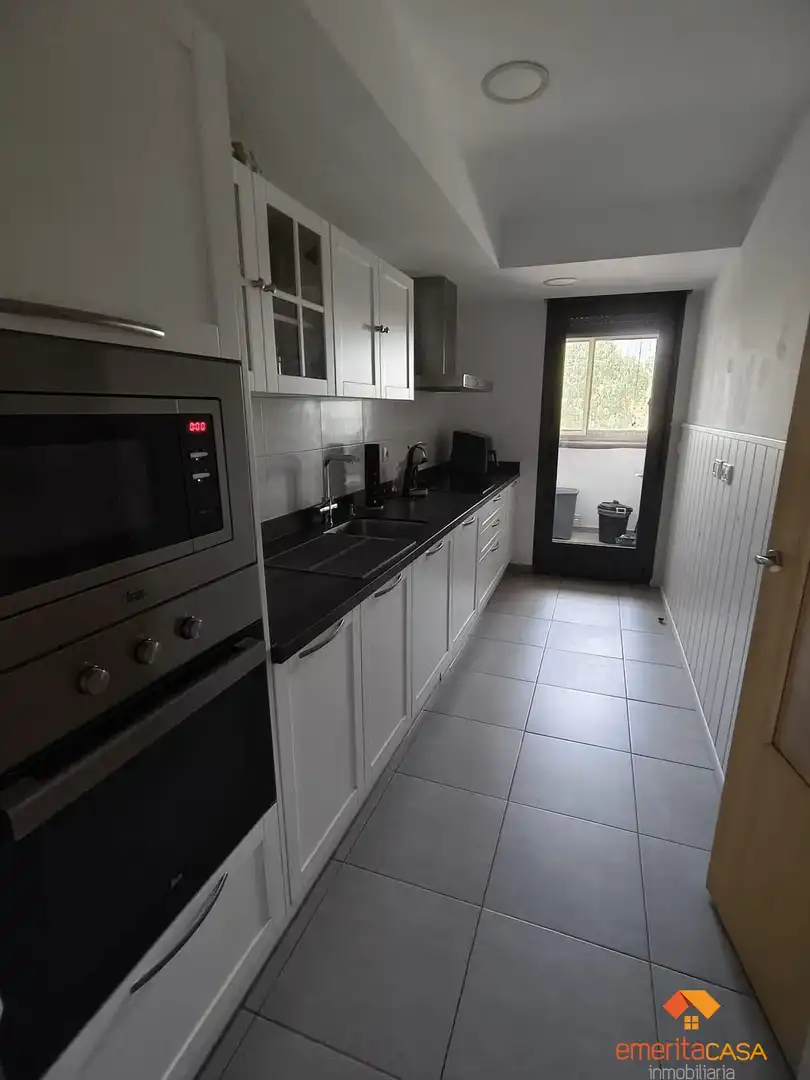 Küche von Wohnung zum Verkauf in Cáceres mit Klimaanlage