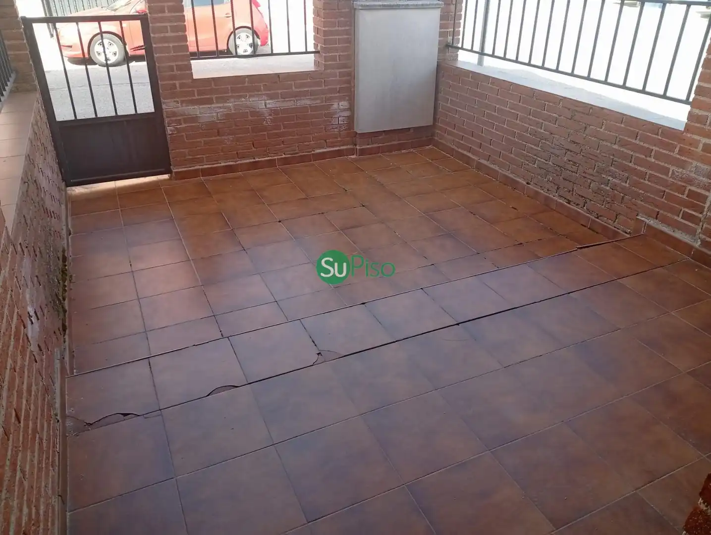 Terrassa de Casa adosada en venda en Chozas de Canales amb Aire condicionat, Jardí privat i Terrassa