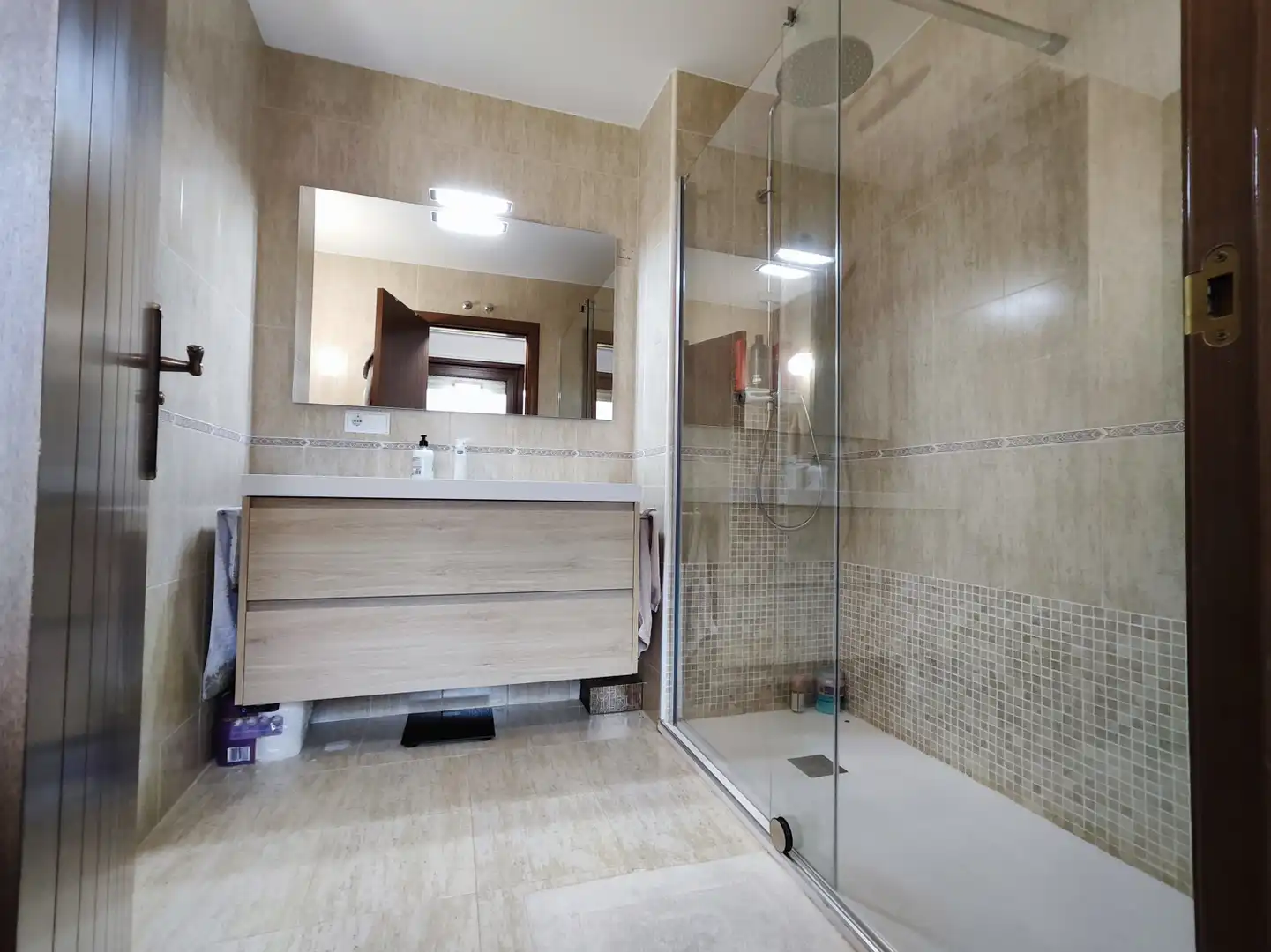 Baño de Casa adosada en venta en Sojuela con Calefacción, Jardín privado y Parquet