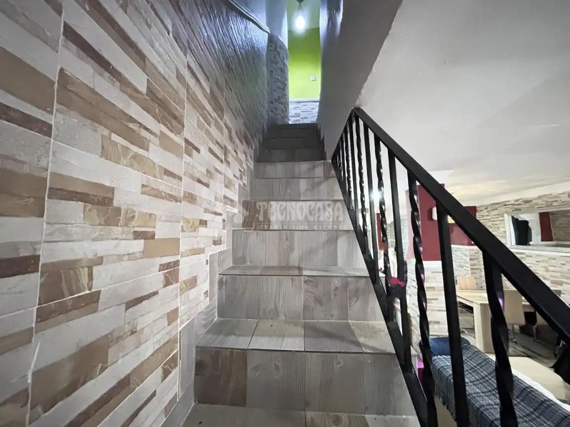 Casa adosada en venda en Torrent amb Aire condicionat, Calefacció i Jardí privat