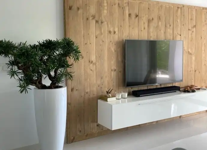 Sala d'estar de Apartament en venda en Benahavís amb Jardí privat, Terrassa i Traster