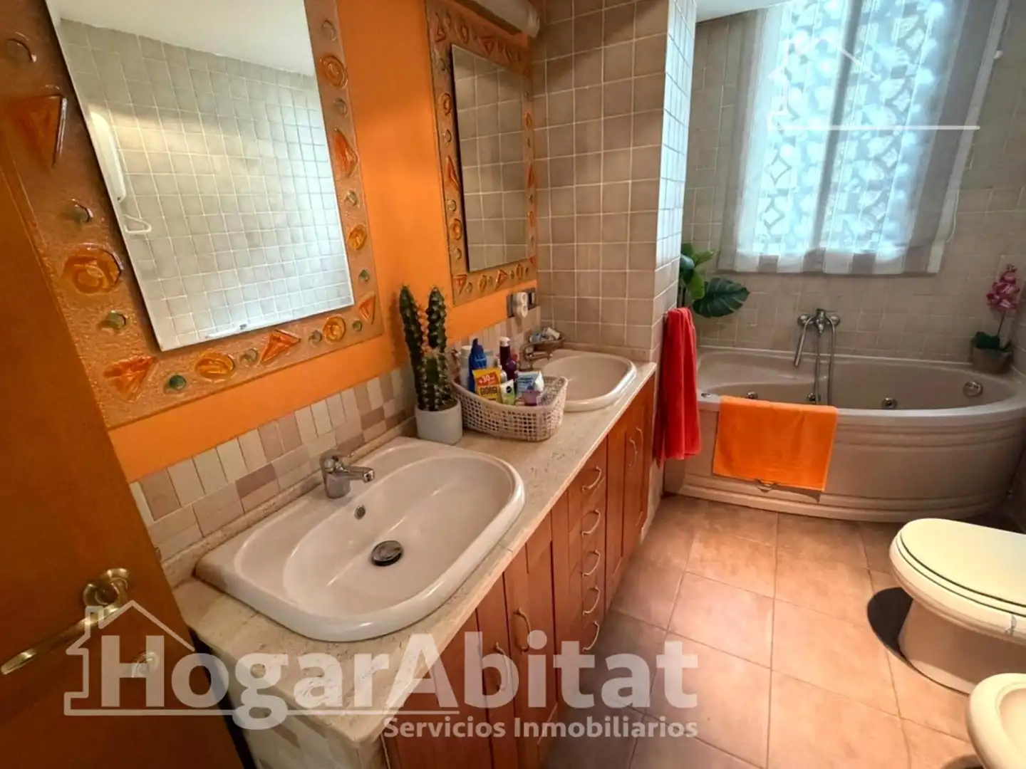 Baño de Piso en venta en Valencia con Aire acondicionado, Calefacción y Trastero