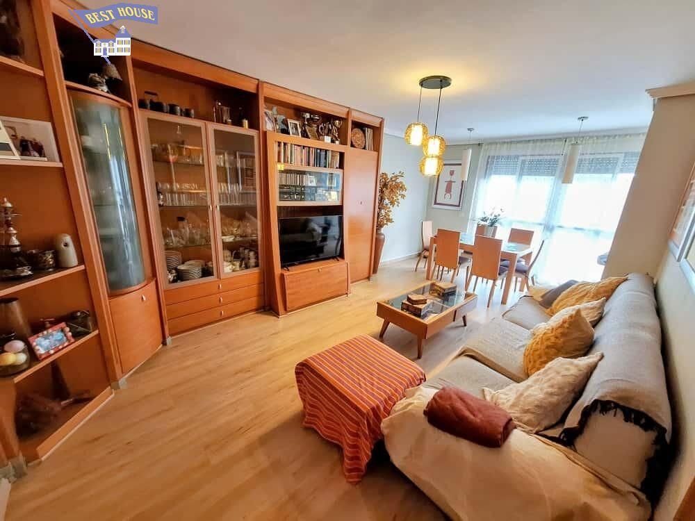 Flat to rent in Ensanche - Parque del Oeste, Sur