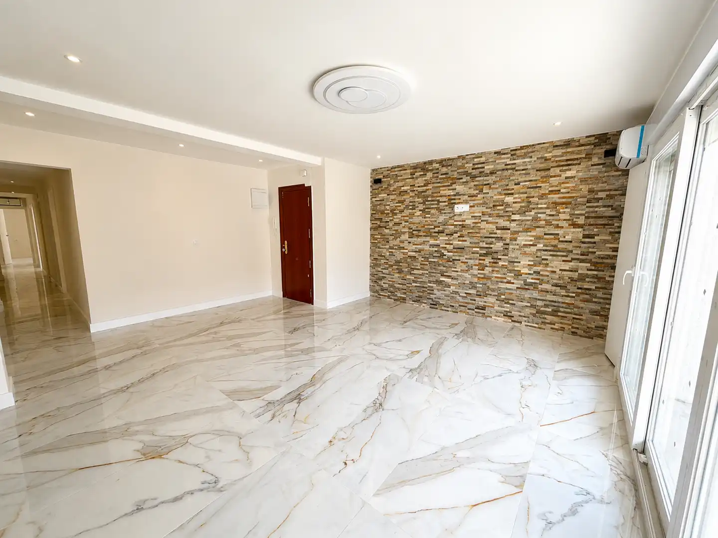 Wohnzimmer von Wohnungen zum Verkauf in Alicante / Alacant mit Klimaanlage und Heizung