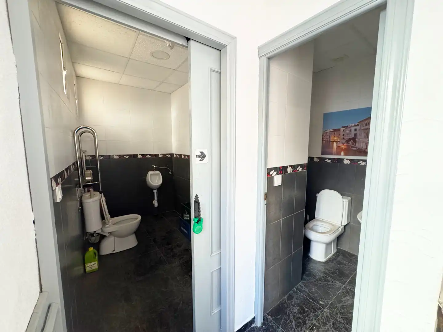 Business premises for sale in Calle Valcárcel, imagen 8