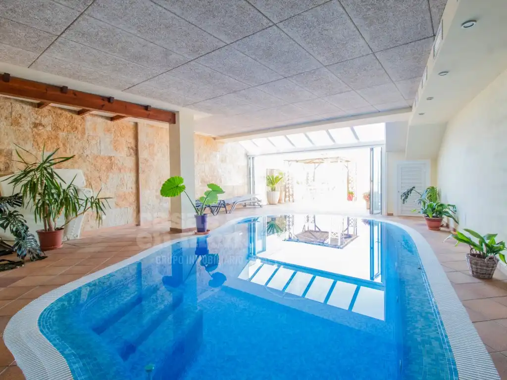Casa amb piscina en venda a Alaior poble