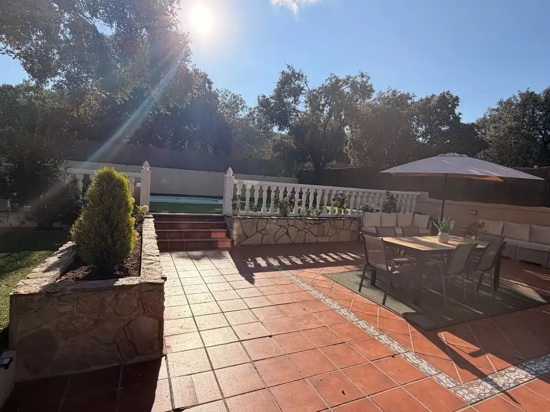 Terraza de Casa o chalet en venta en Moralzarzal con Jardín privado, Trastero y Piscina