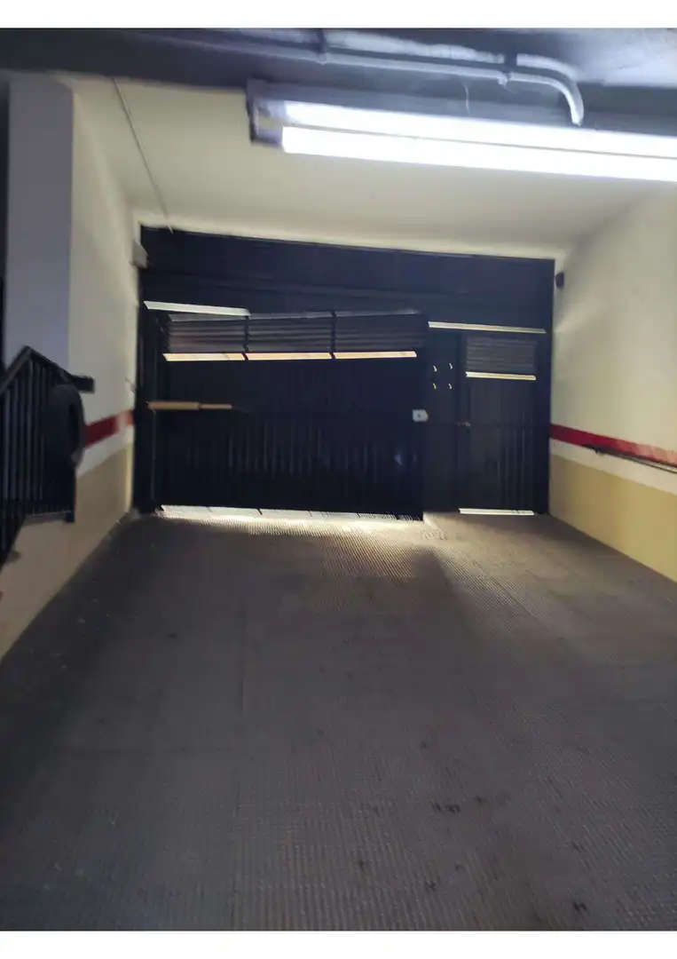 Parking avec ascenseur à vendre à C/ Vasco Nuñez de Balboa