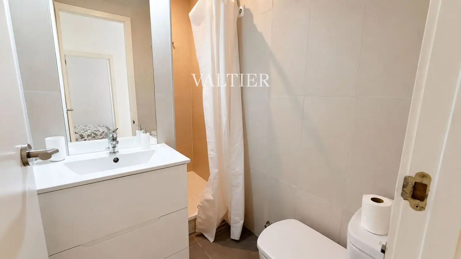 Bathroom of Attic for rent in Madrid  with Furnished