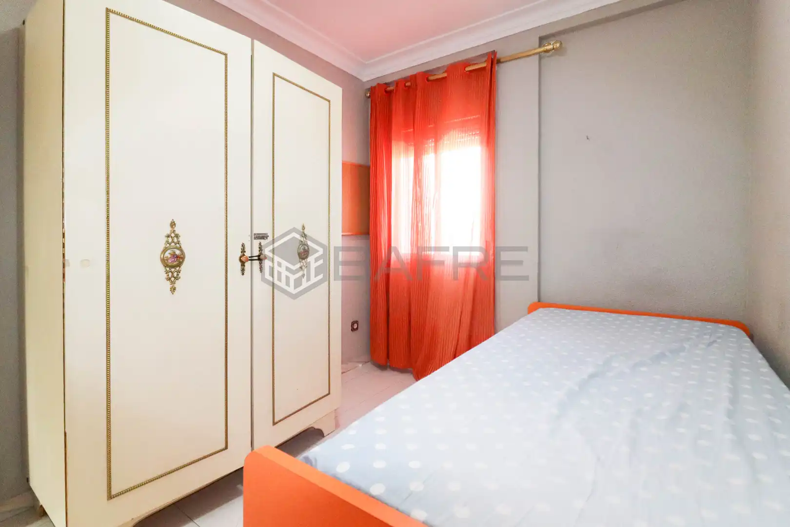 Habitación de Piso en venta en Madrid con Terraza