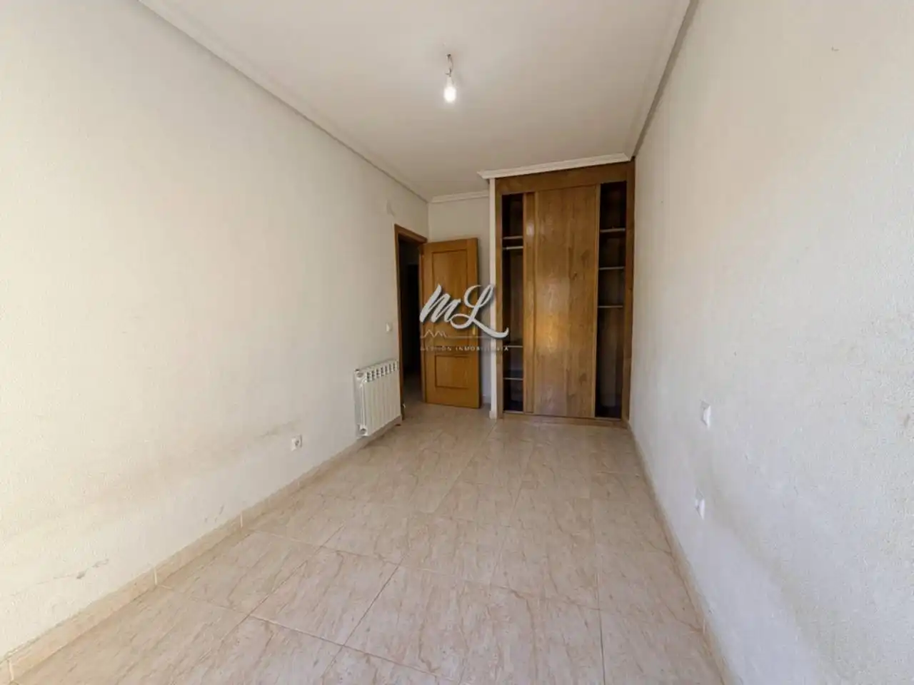Habitación de Casa adosada en venta en Toledo con Calefacción, Jardín privado y Terraza