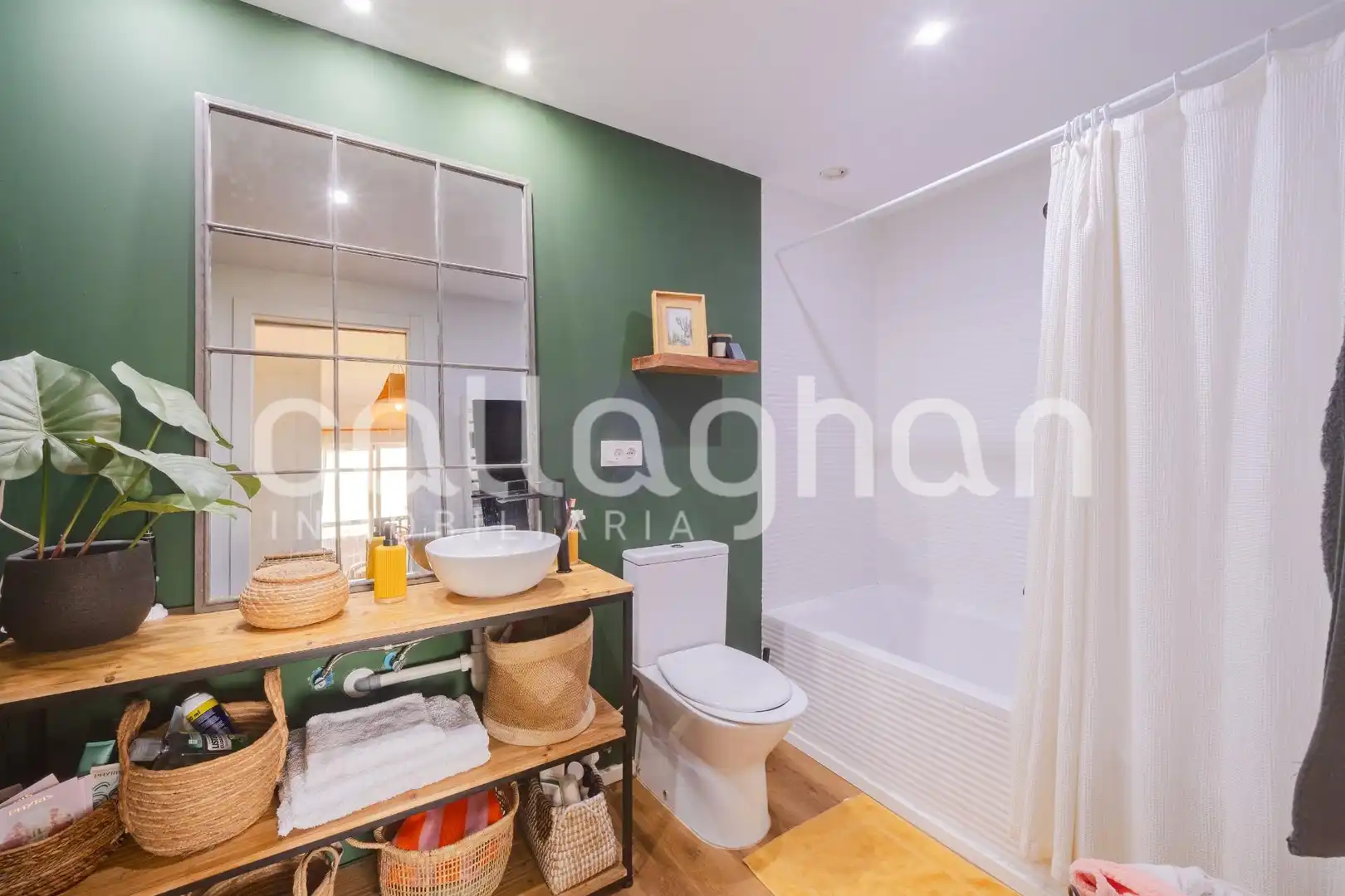 Baño de Piso en venta en Albuixech con Terraza, Amueblado y Balcón