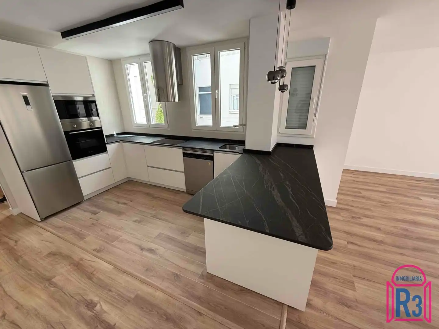 Kitchen of Flat for rent in León Capital   with Heating, Terrace and Storage room