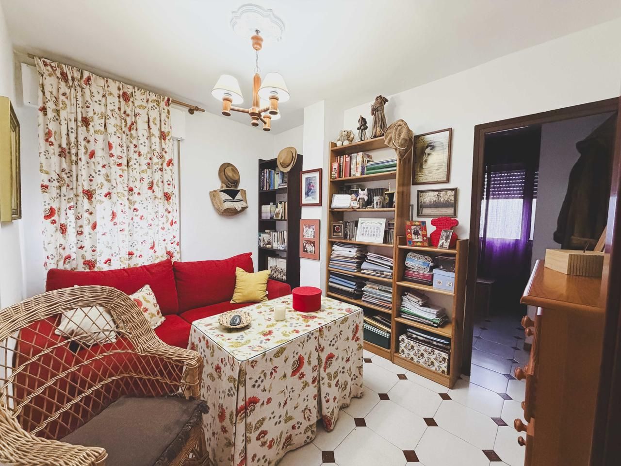 Sala d'estar de Pis en venda en  Cádiz Capital amb Aire condicionat