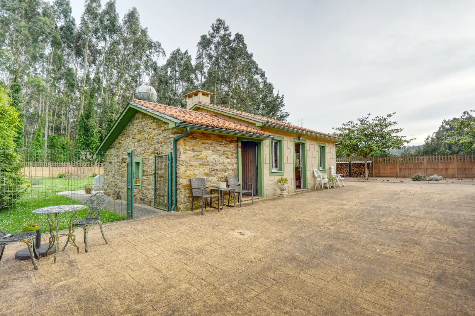 Vista exterior de Finca rústica en venta en Valdoviño con Calefacción, Jardín privado y Parquet