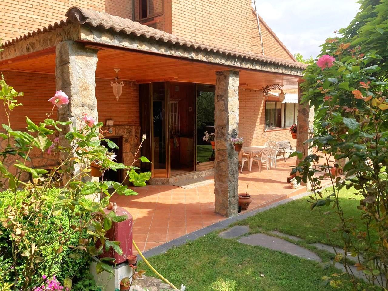 Jardín de Casa o chalet en venta en Valdeolmos-Alalpardo con Calefacción, Jardín privado y Trastero