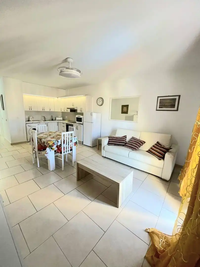 Wohnzimmer von Wohnungen zur Miete in Adeje mit Terrasse, Möbliert und Gemeinschaftspool