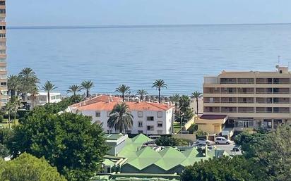 Vista exterior de Apartament en venda en Torremolinos amb Aire condicionat, Terrassa i Moblat