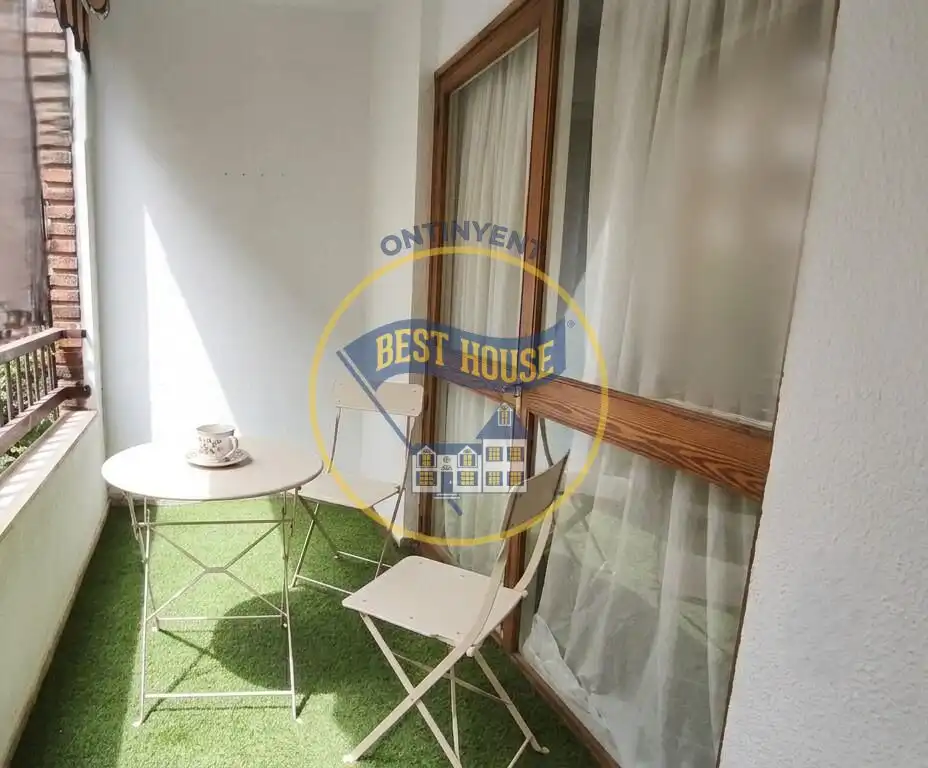 Flat with terrace for sale in Sant Josep - Zona Hospital, imagen 2