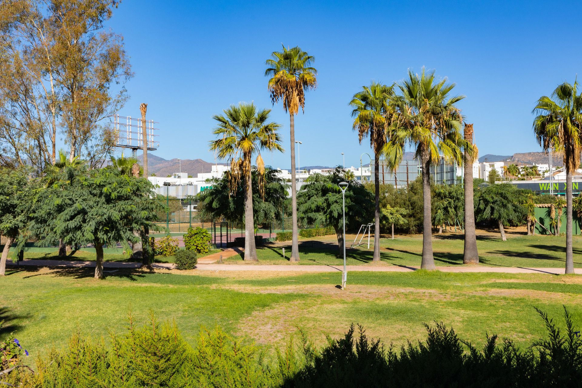 Garden of House or chalet for sale in Estepona  with Air Conditioner, Heating and Private garden