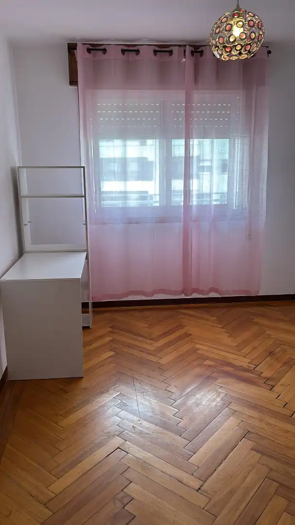 Bedroom of Flat for rent in Vigo   with Terrace, Furnished and Oven