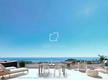 Ático con piscina en venta en Playa de los Boliches