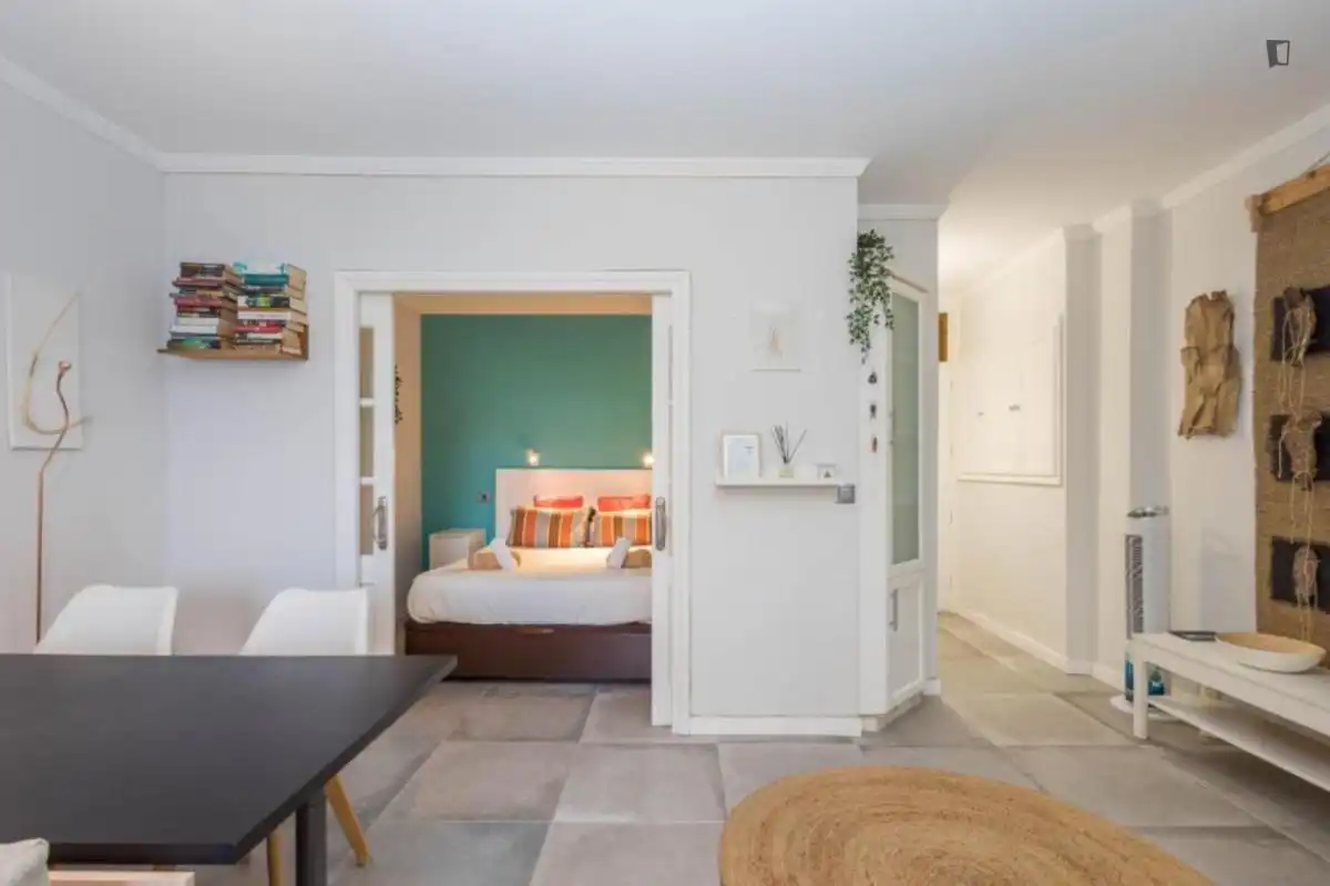 Dormitori de Apartament de lloguer en Las Palmas de Gran Canaria amb Moblat, Rentadora i Microones