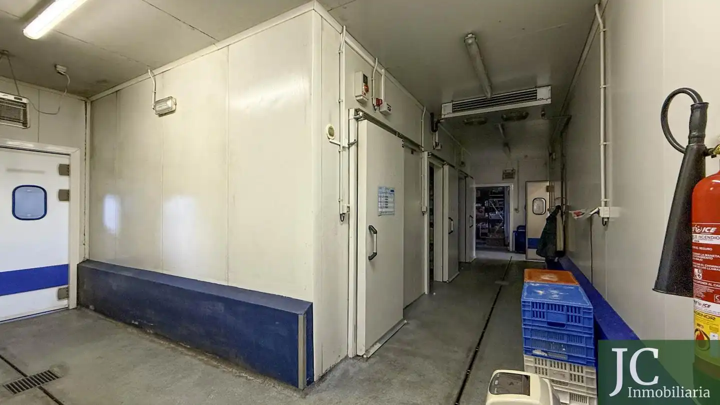 Nave industrial en venta en Guriezo