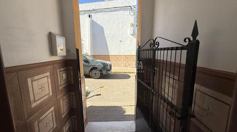 Foto 2 de Casa adosada en venta en C. la Amistad, La Lantejuela , Sevilla
