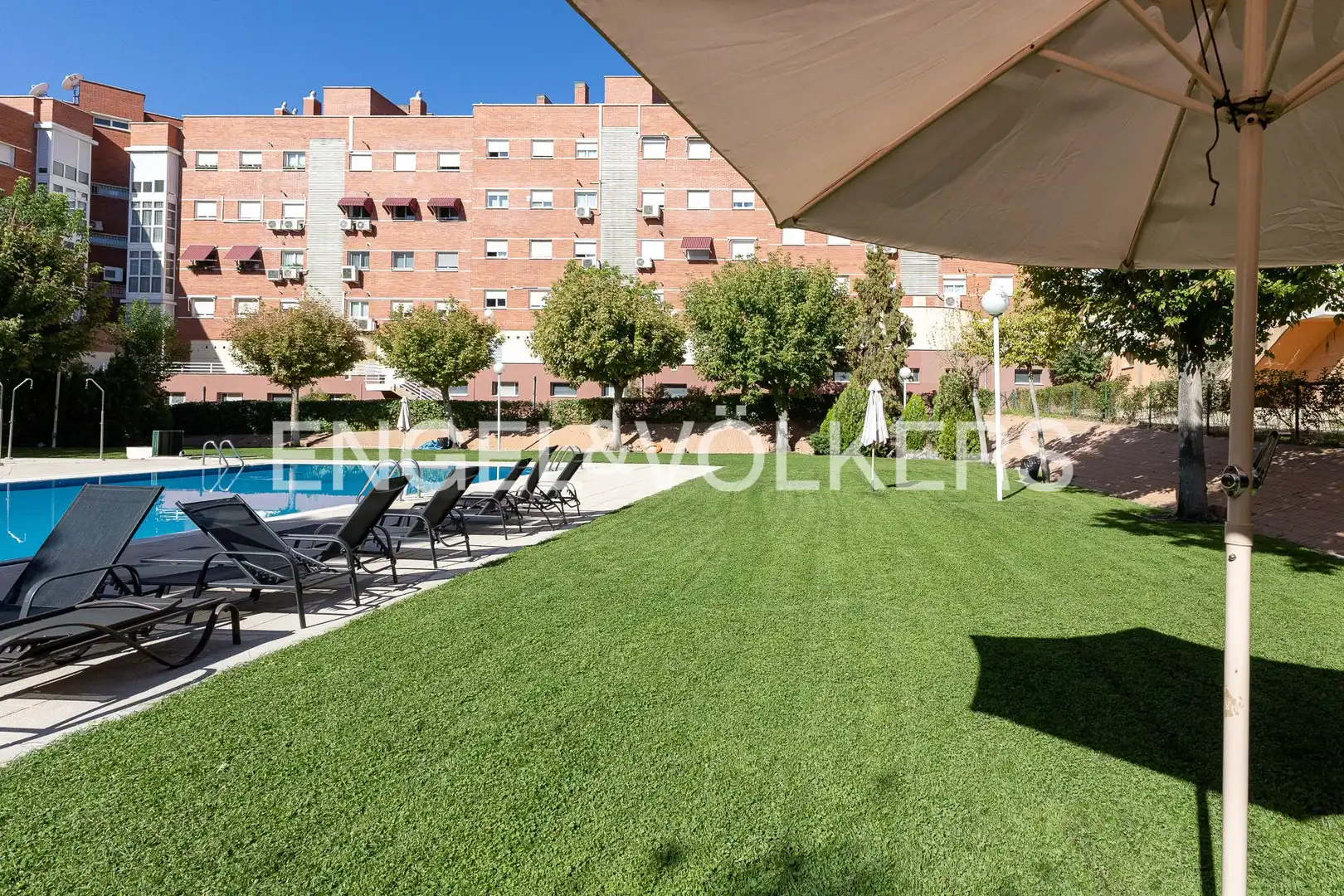 Piscina de Piso en venta en Madrid con Aire acondicionado, Calefacción y Piscina