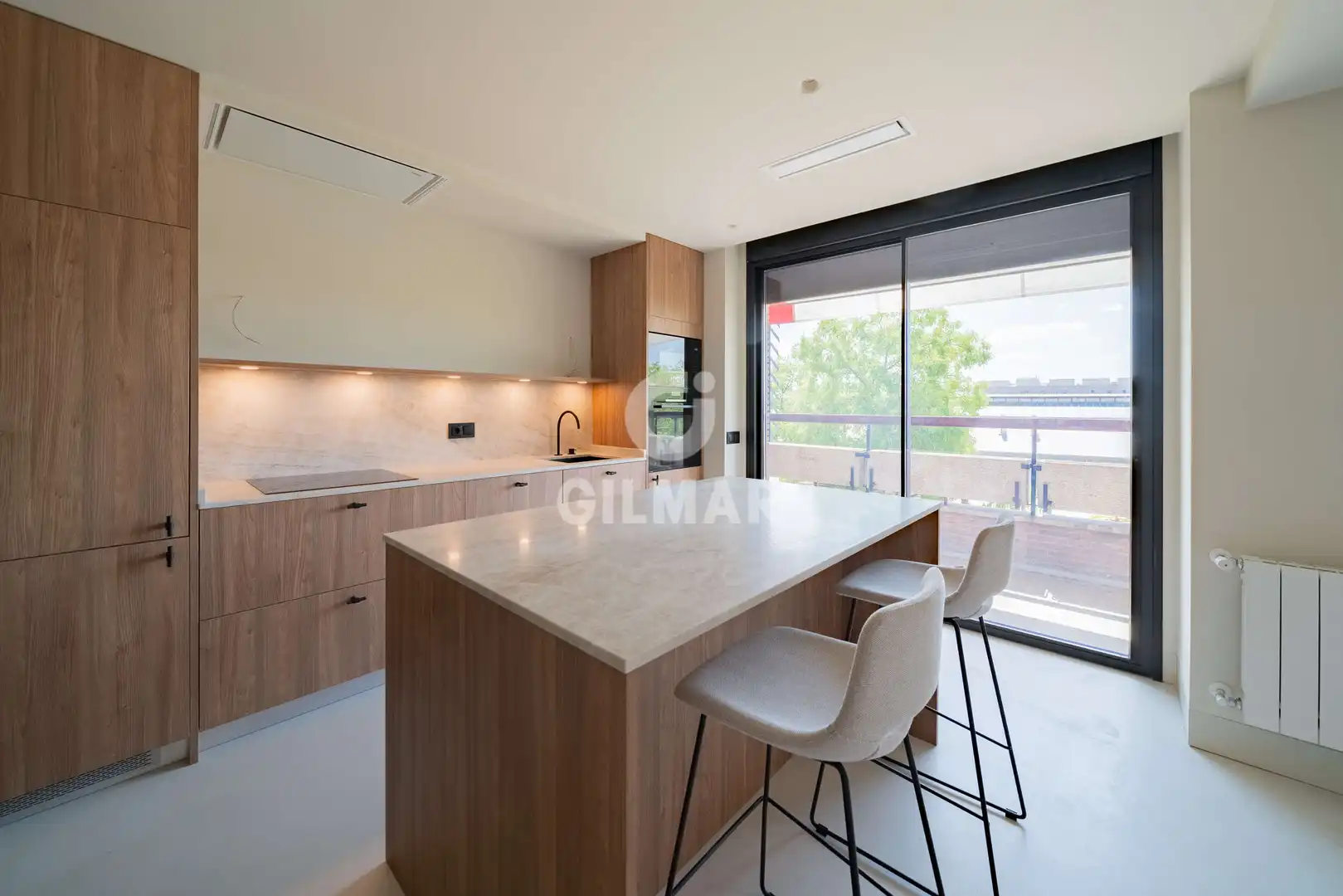 Kitchen of Flat for sale in Madrid  with Heating, Furnished and Balcony