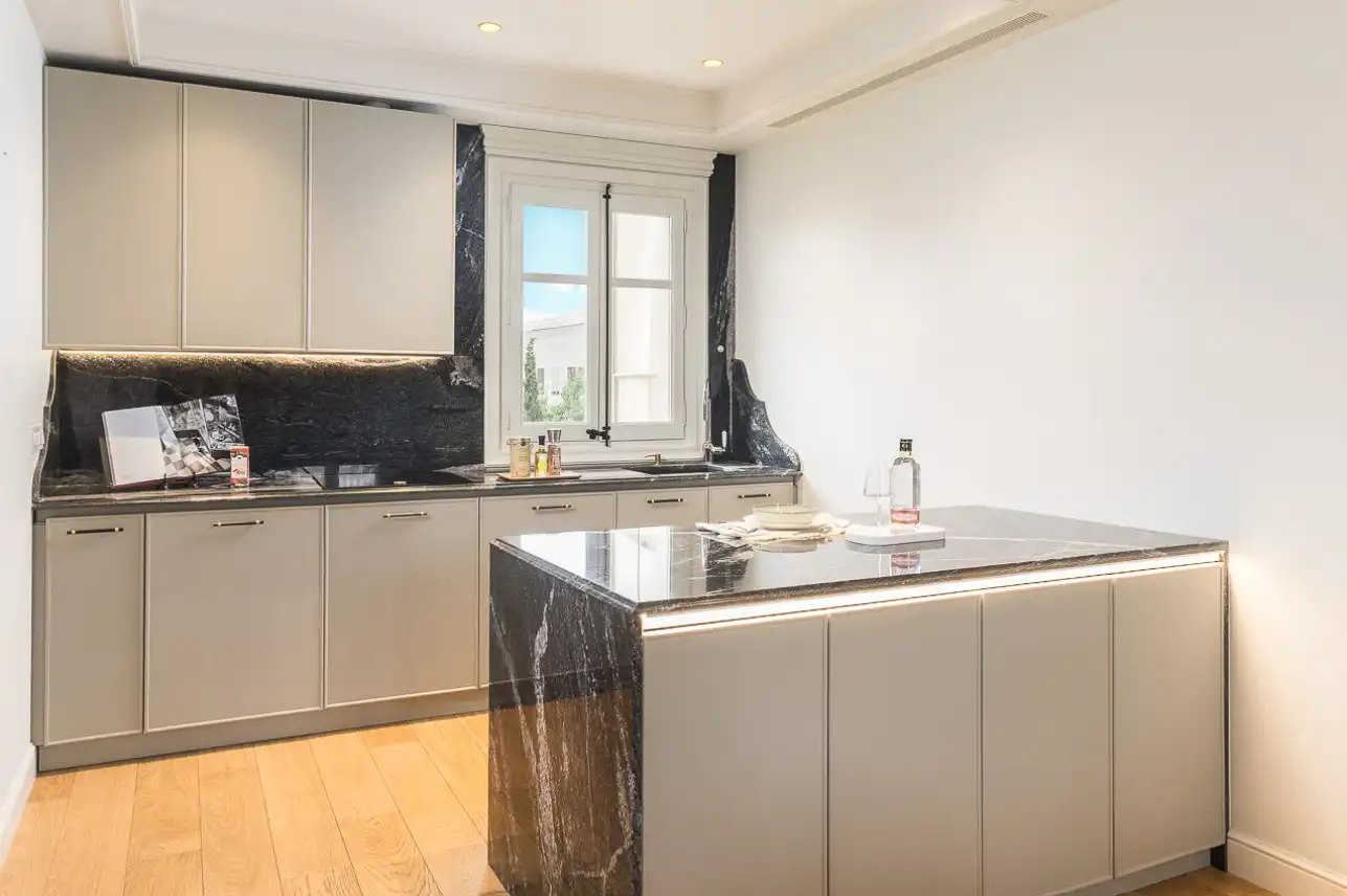 Cuina de Apartament de lloguer en Barcelona amb Aire condicionat, Calefacció i Terrassa