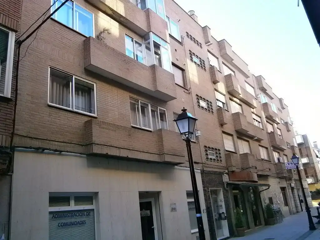Vista exterior de Apartamento en venta en Valencia de Don Juan con Terraza