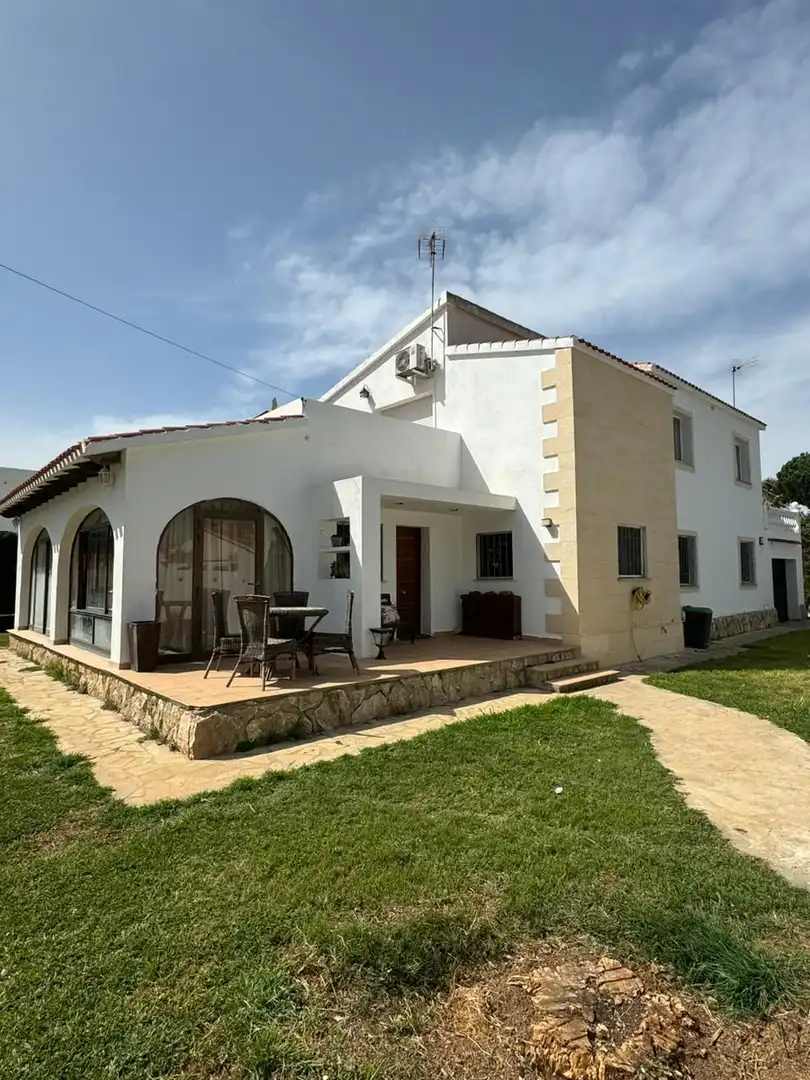 Casa con piscina en venta en Las Marinas / Les Marines