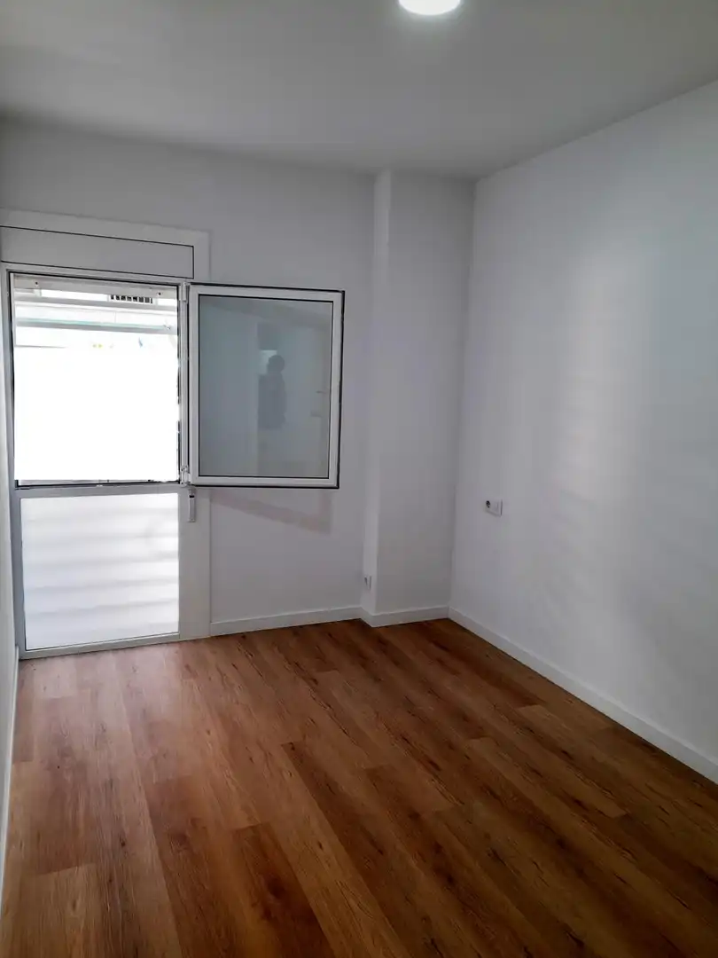 Planta baja de alquiler en Canet de Mar con Parquet