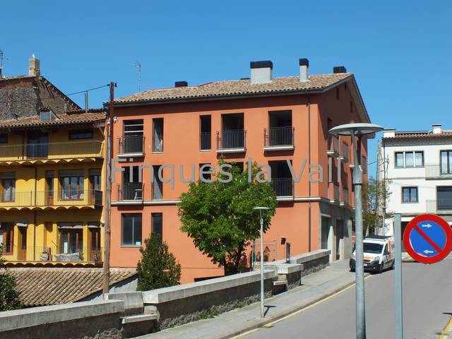 Piso en Venta en Roda de Ter