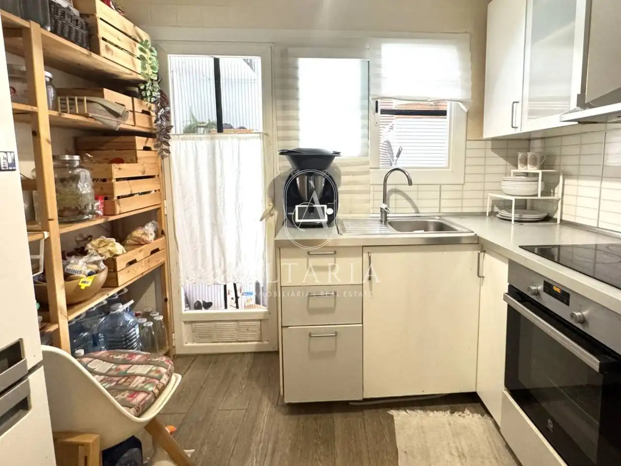 Cocina de Apartamento en venta en Pineda de Mar con Aire acondicionado, Balcón y Alarma