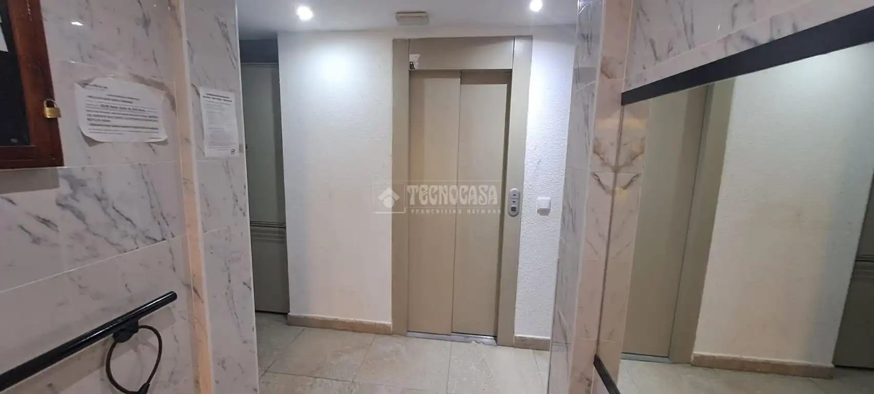 Piso en venta en Alicante / Alacant con Balcón