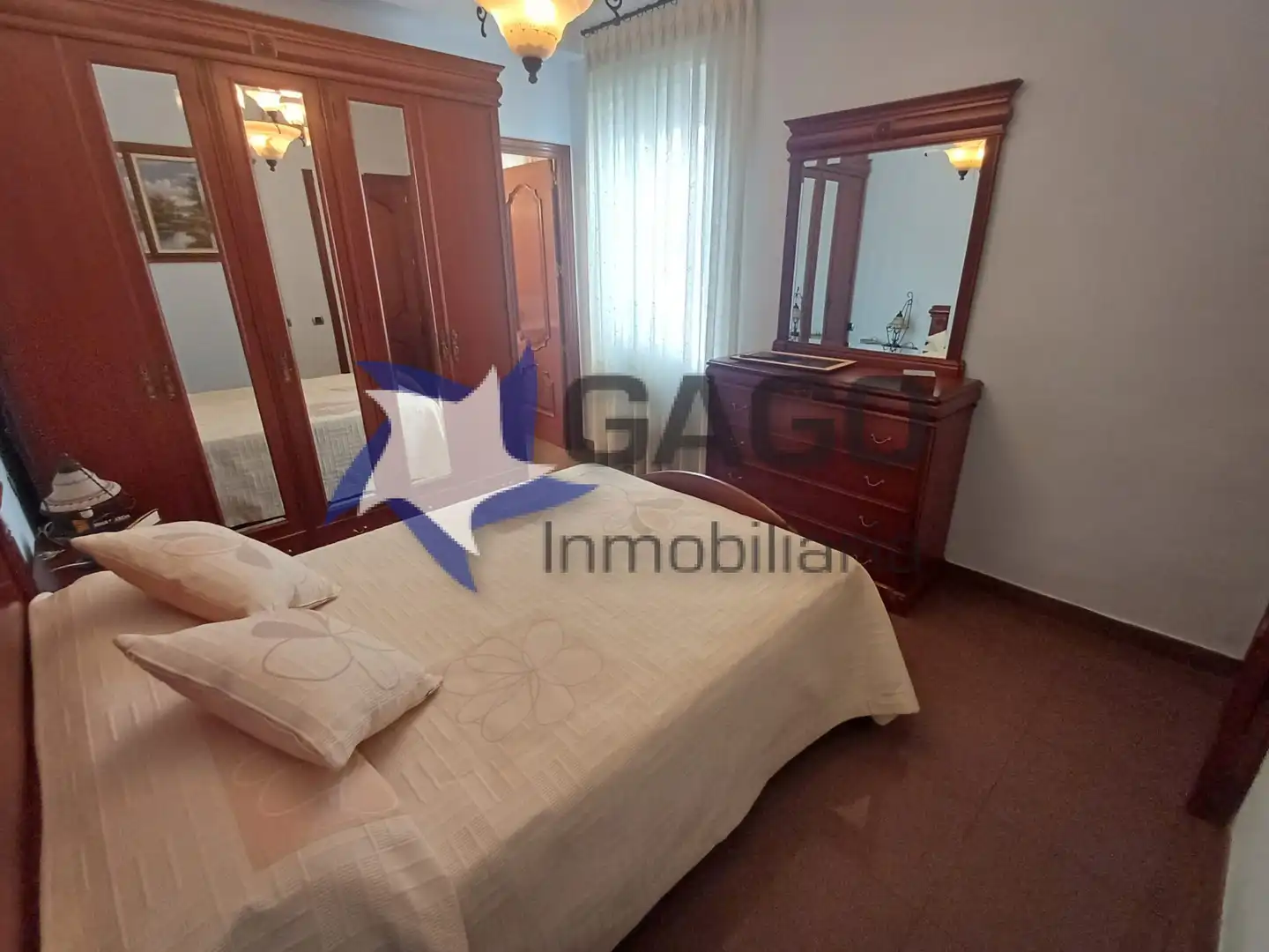 Schlafzimmer von Wohnung zum Verkauf in Córdoba mit Heizung, Terrasse und Möbliert