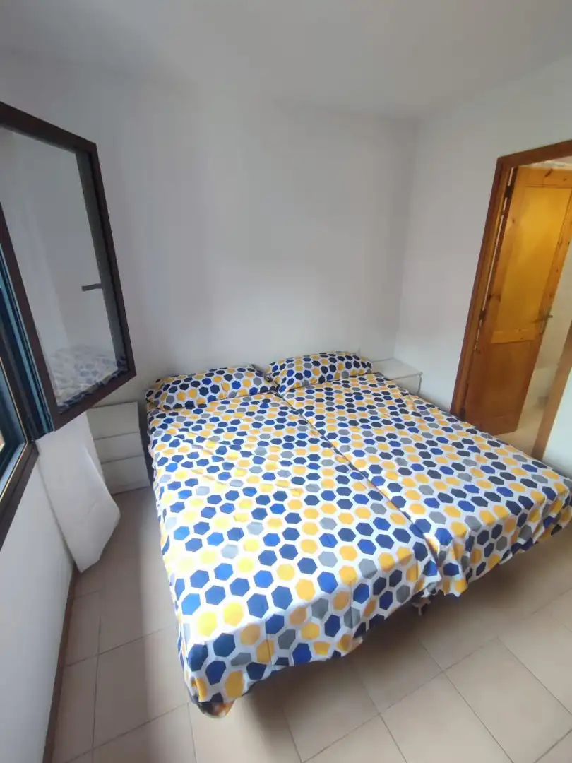 Habitación de Dúplex de alquiler en Calonge i Sant Antoni con Amueblado, Horno y Lavadora