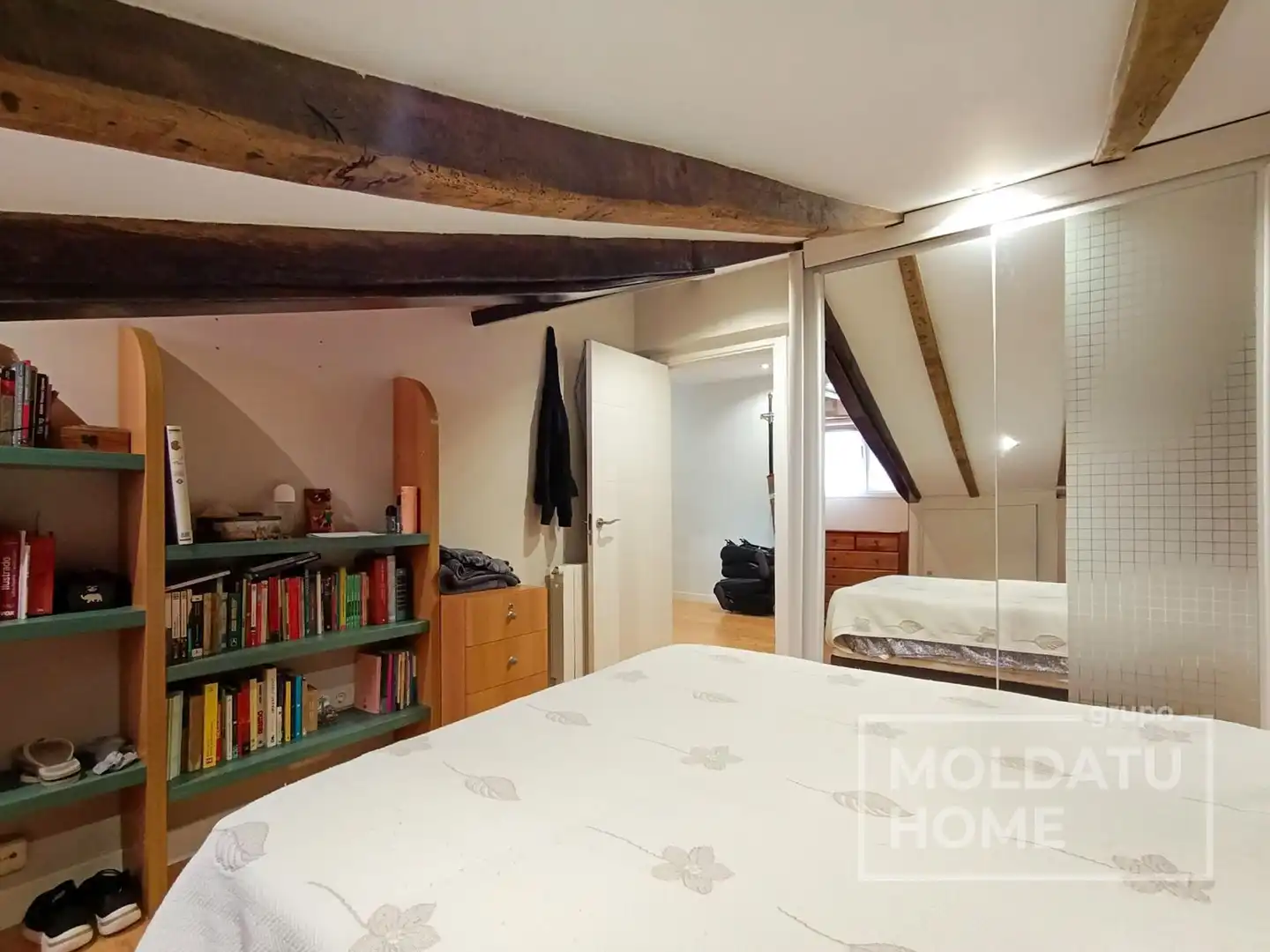 Habitación de Piso en venta en Irun  con Calefacción y Amueblado
