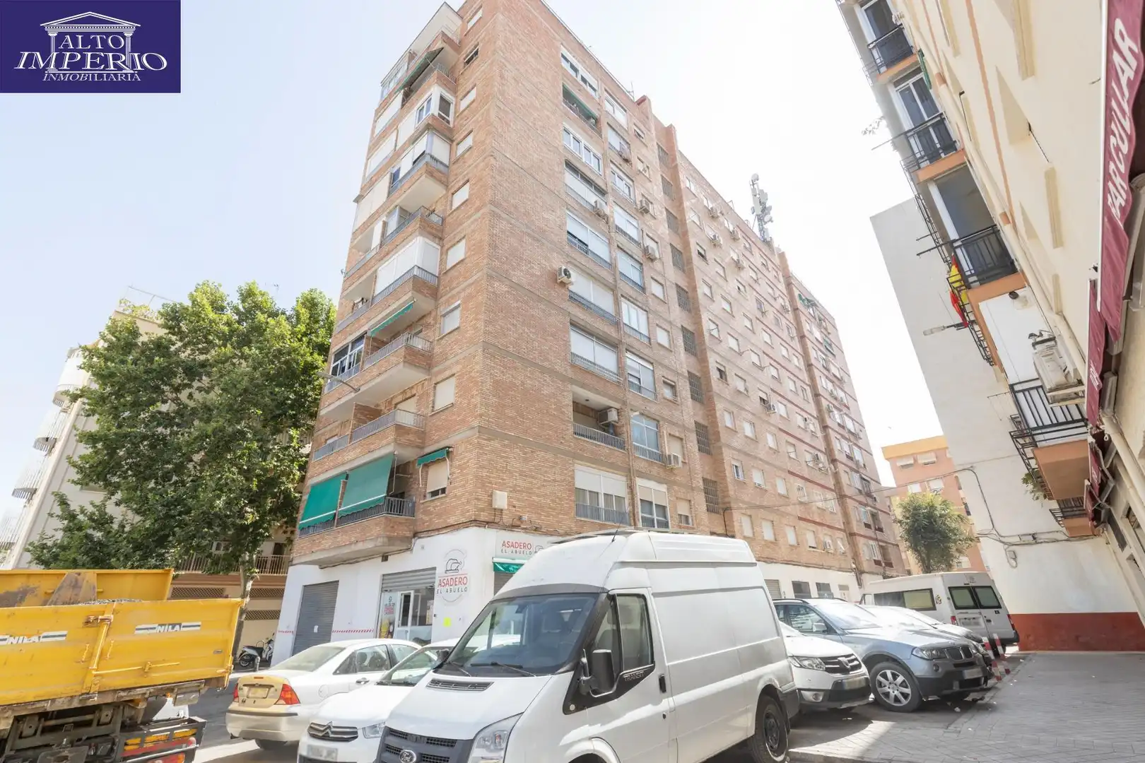 Vista exterior de Piso en venta en Granada