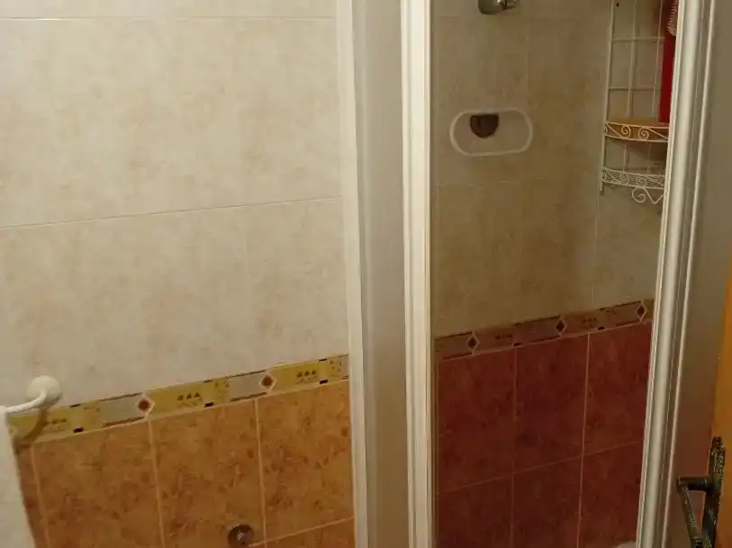 Bany de Pis en venda en Espino de la Orbada amb Moblat