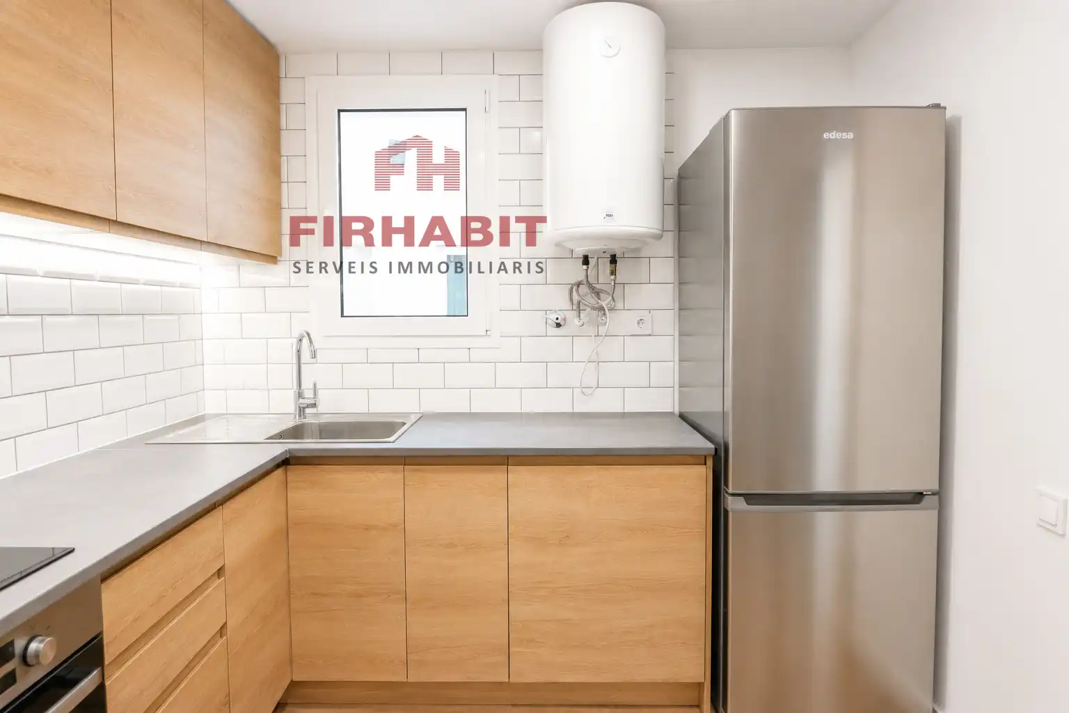 Cocina de Piso en venta en Arenys de Mar con Parquet, Terraza y Horno
