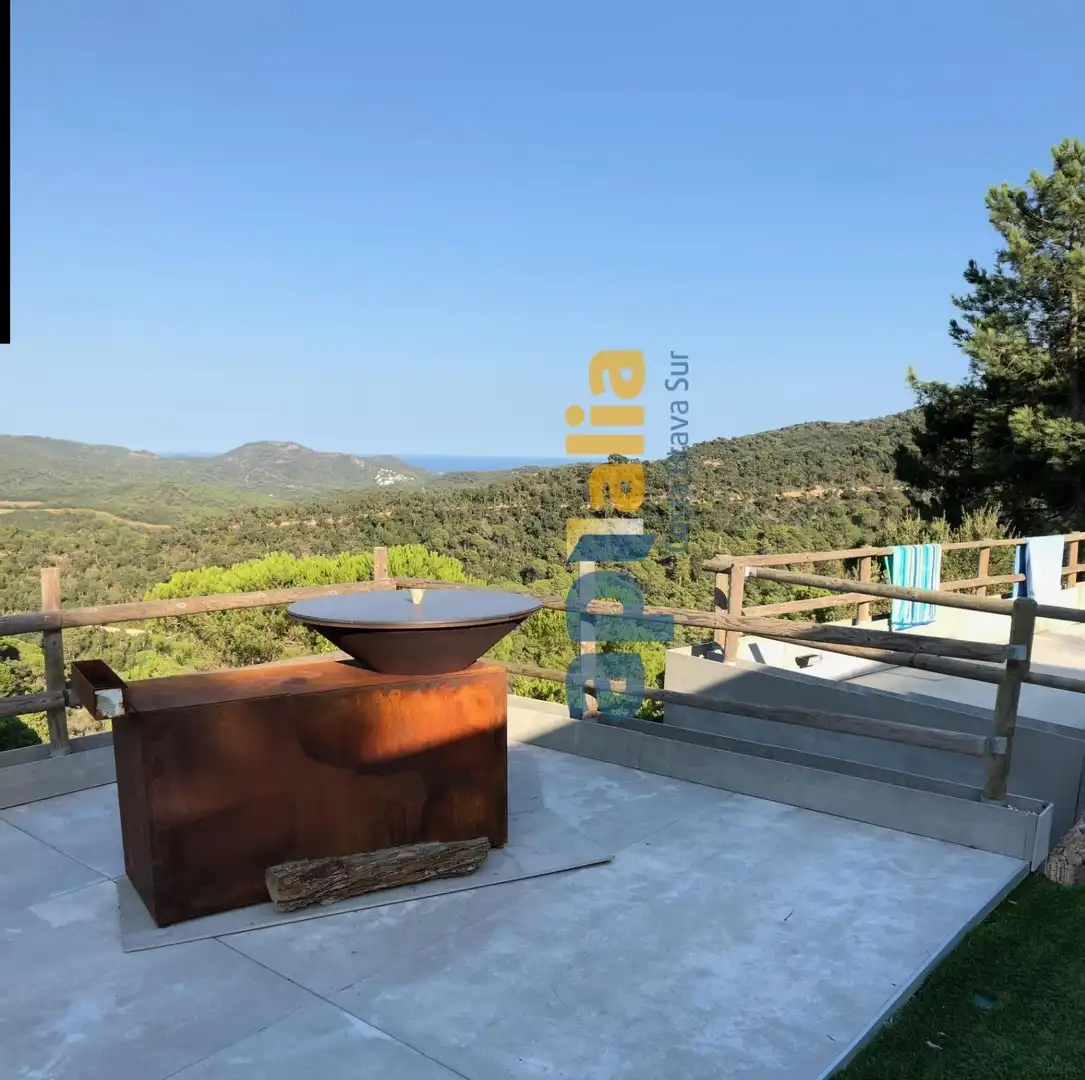 Terrassa de Casa o xalet en venda en Lloret de Mar amb Calefacció, Jardí privat i Piscina